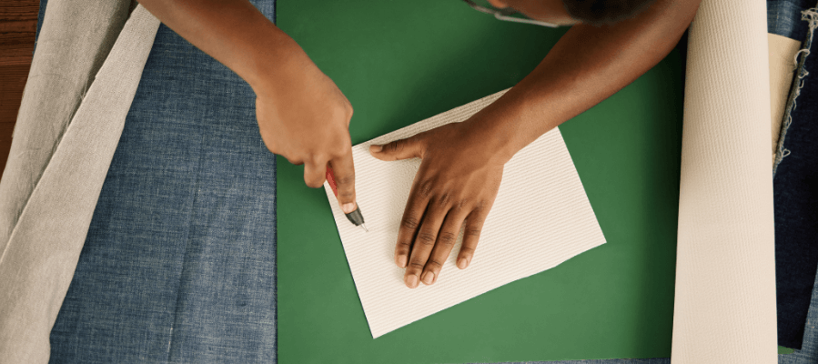 Holiday Crafting Essentials: The Cutting Tool That Makes DIY Faster and Cleaner